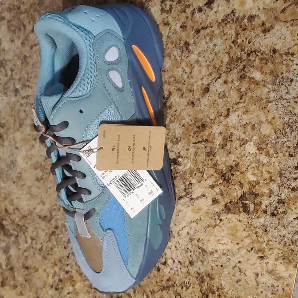 Authentic Yeezy Boost 700 Faded Azure Size 8.5 mens